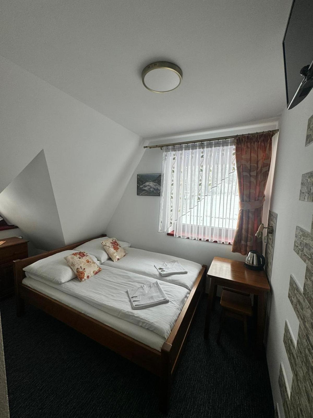 Pokoje Goscinne U Bronka Ciche Małe Exterior foto